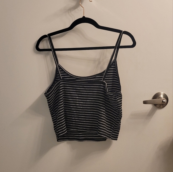 Black & White striped ribbed, cropped tank top - Picture 2 of 2